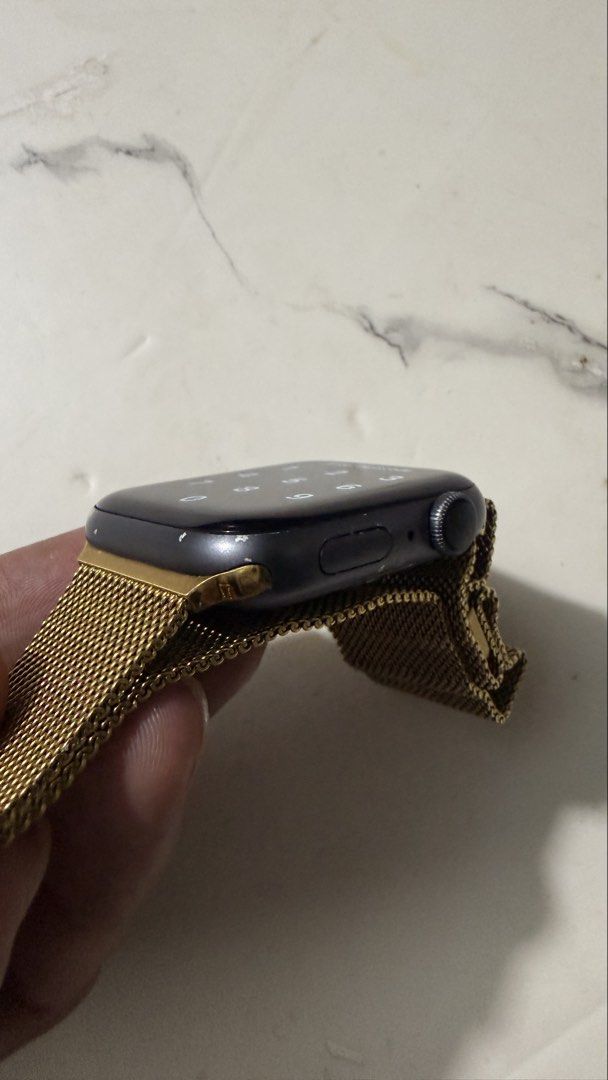 Apple Watch Series 4 Nike Edition 44MM (Category: Wearables & Smart Watches) located in Baliuag. Submitted by guccicarlo (Listing ID 1462173528, Image 3). Description: - Apple Watch Series 4 Nike Edition - Includes original box and charger - Comes with gold Milanese loop band - Includes Nike Sport Loop band - Minor scuffs on body - All features fully functional.