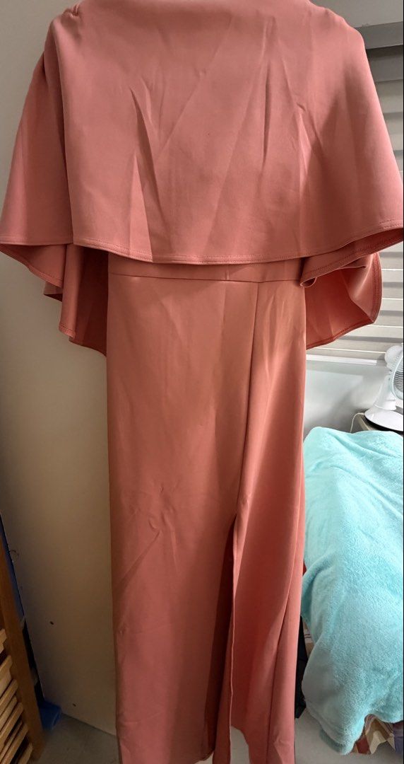 Apt 8 Paraw gown - blush (Category: Evening dresses & gowns) located in Taguig. Submitted by aileenraymnd (Listing ID 1462087578, Image 2). Description: Size: Small Color: Blush - Pomelo RFS: did not fit me .