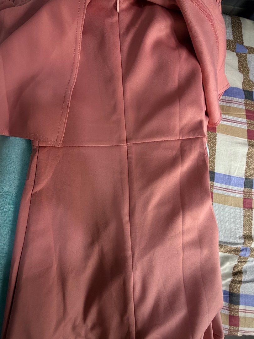 Apt 8 Paraw gown - blush (Category: Evening dresses & gowns) located in Taguig. Submitted by aileenraymnd (Listing ID 1462087578, Image 3). Description: Size: Small Color: Blush - Pomelo RFS: did not fit me .