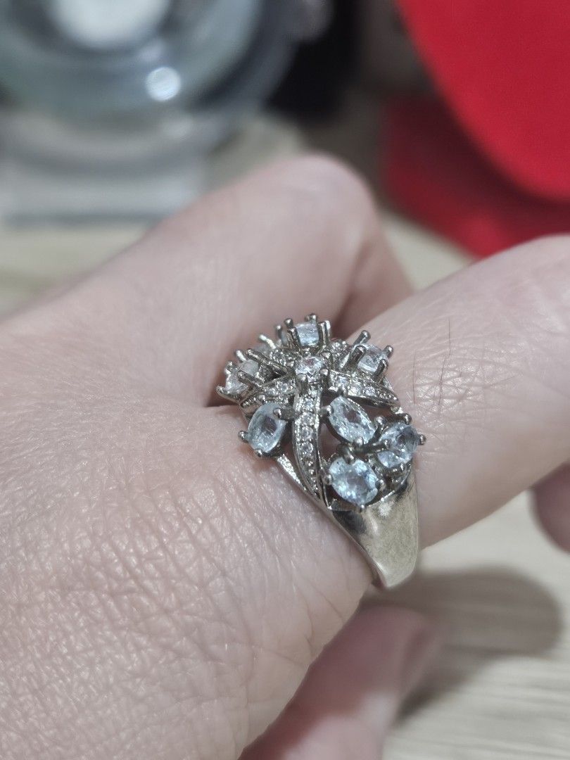 Aquamarine Stone Cluster Band Ring (Category: Rings) located in Cainta. Submitted by Kahi0410 (Listing ID 1462234686, Image 2). Description: Natural Stone Platinum filled setting S925 marked Adjustable ring Hypoallergenic Safe for acidic, sensitive skin.