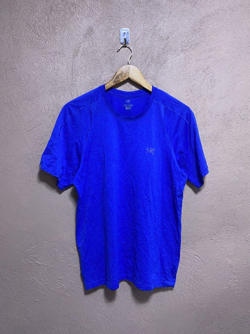 Arcteryx Drifit (Category: Tshirts & Polo Shirts ) located in Iloilo. Submitted by prelovedfindsilo (Listing ID 1462156613, Image 1). Description: Arcteryx Drifit Tshirr Size medium 19.5-20x26 Excellent condition.