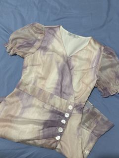(Category: ) located in . Submitted by jannine_closet (Listing ID 1462172243, Image 1). Description: .