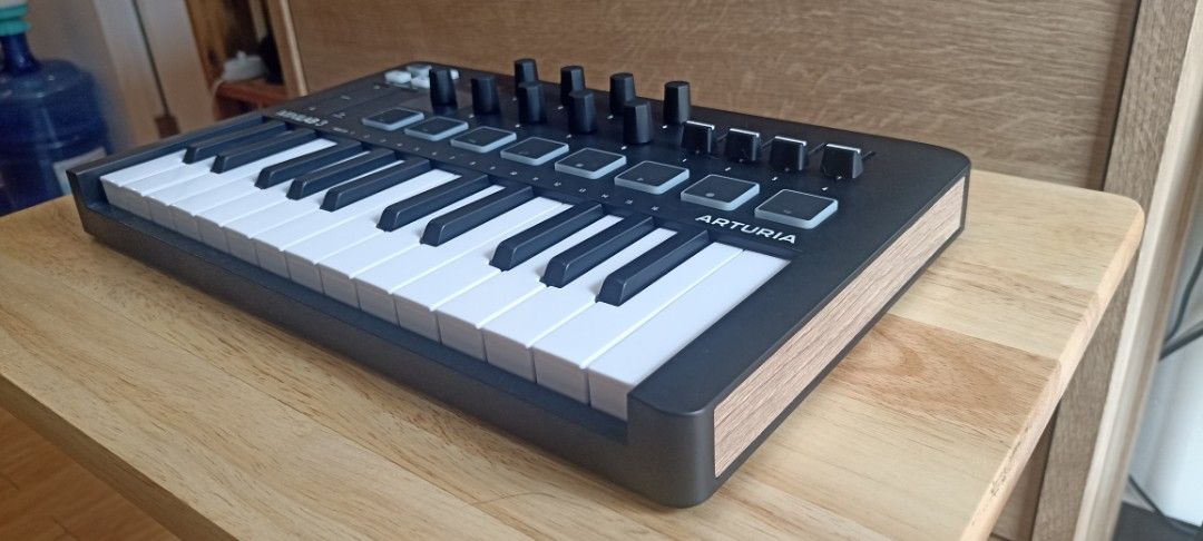 Arturia Minilab 3 MIDI Keyboard Controller (Category: Musical Instruments) located in Pasig City. Submitted by kenmatsuyama (Listing ID 1462224068, Image 1). Description: Bought less than a year ago and barely used. 3500 last price, no haggling please. Payment first before booking delivery, no COD. please check my reviews for your peace of mind. - Arturia Minilab 3 MIDI Controller - 25 Mini Keys - 8 Performance Pads - 8 Encoders - 4 Sliders - Inc