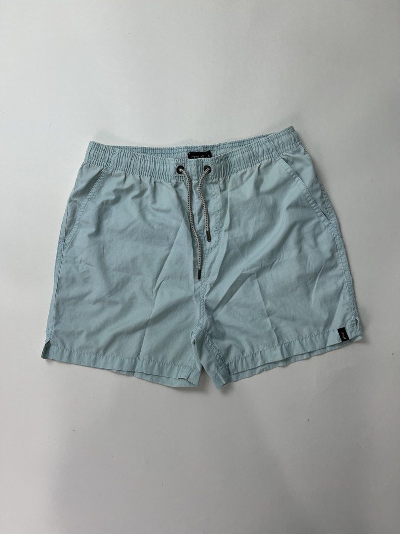 Arvust Shorts (Category: Shorts) located in Makati City. Submitted by ufcknwthbst (Listing ID 1462074240, Image 1). Description: 16 inch length 9.5/10 condition No issue.