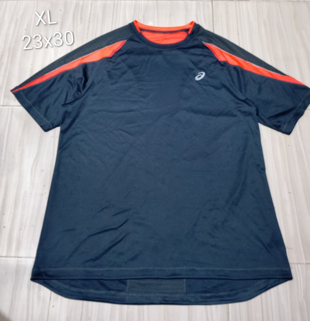 Asics Drifit Shirt (Category: Activewear) located in Santa Cruz. Submitted by jm.co (Listing ID 1462261325, Image 1). Description: forsale Asics Drifit shirt size:XL dimes:23x30 no issue in very good condition for only 450php stacruz laguna.