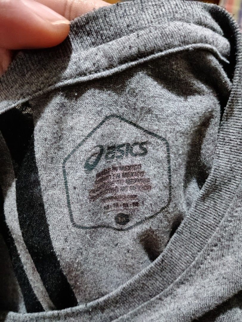 Asics drifit Tees (Category: Activewear) located in Santa Cruz. Submitted by jm.co (Listing ID 1462261197, Image 3). Description: forsale Asics Drifit Tee size:medium dimes:21x29 no issue in very good condition location: stacruz laguna.