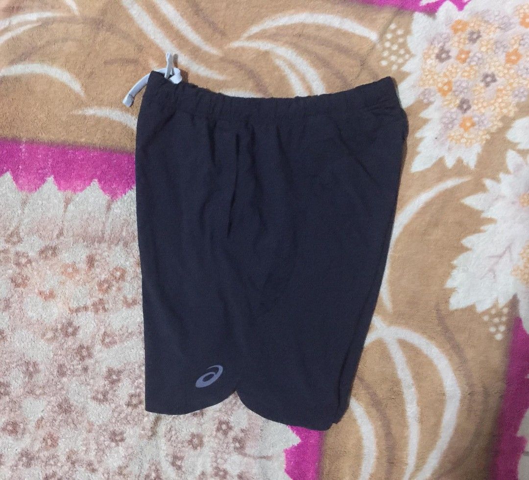 Asics two pockets (Category: Activewear) located in Tagum. Submitted by urbanoadulajr (Listing ID 1462152582, Image 1). Description: Asics two pockets 32 to 34 Length: 19 As new Mine 650.