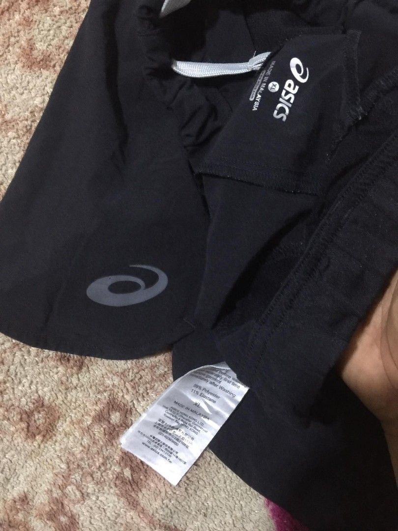 Asics two pockets (Category: Activewear) located in Tagum. Submitted by urbanoadulajr (Listing ID 1462152582, Image 2). Description: Asics two pockets 32 to 34 Length: 19 As new Mine 650.