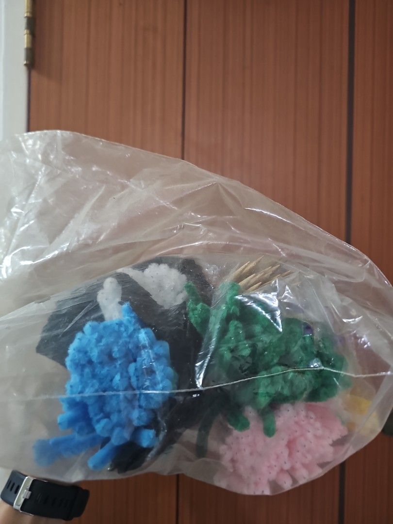 Assorted Craft Items (Category: Craft Supplies & Tools) located in Singapore. Submitted by shadesg (Listing ID 1462222178, Image 2). Description: White pearls $1.50 Crepe paper (baby blue & beige) - $2 total Assorted colors pipe cleaners - $5 Take all for $7.50 Self collect @ Tampines.
