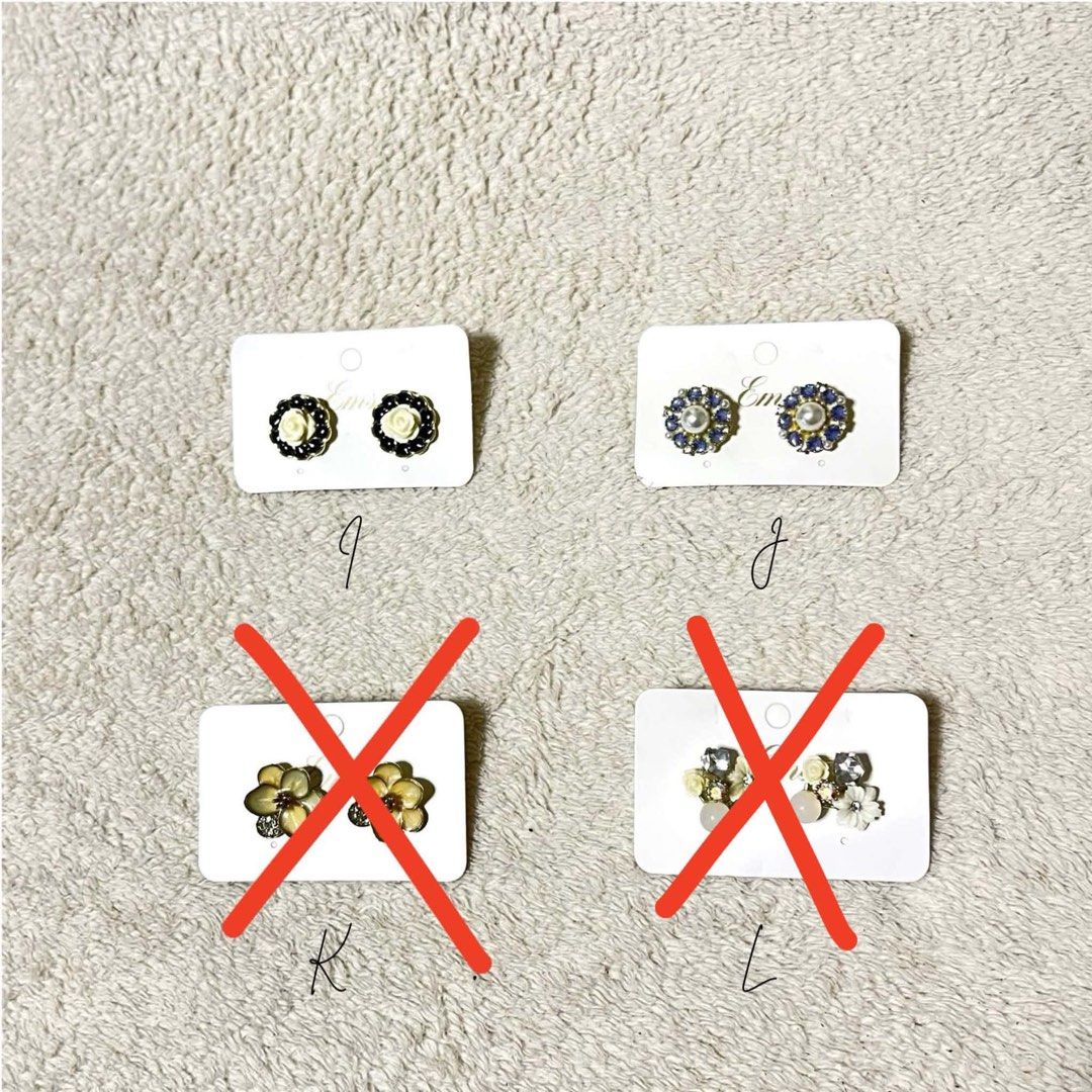 Assorted Earrings - Various Styles Available (Category: Earrings) located in San Jose. Submitted by varoumr__ (Listing ID 1462170257, Image 3). Description: - Variety of earrings: studs, hoops, and dangly styles. - Available in different colors and designs. - Perfect for accessorizing any outfit. - Check photos for available styles. - Message me to inquire about specific designs!.