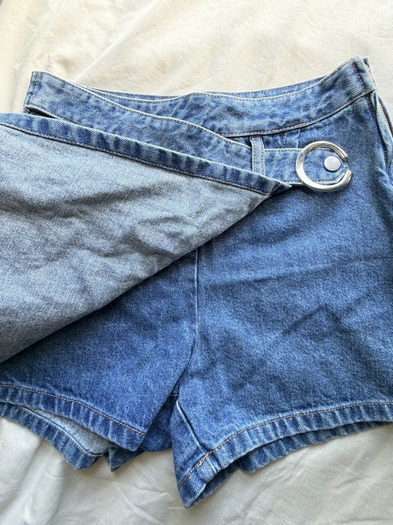 Asymmetrical Denim Skort (Category: Skirts) located in Manila. Submitted by xmagic.shopx (Listing ID 1462154583, Image 3). Description: .