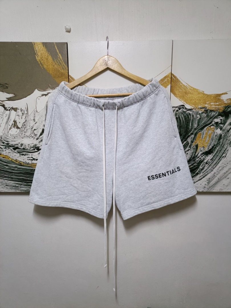 AUTHENTIC ESSENTIAL FEAR OF GOD (Category: Shorts) located in Manila. Submitted by bvnnie (Listing ID 1462140235, Image 2). Description: AUTHENTIC ESSENTIAL FEAR OF GOD Actual size using inches Waistline /Widht 32 STRETCHABLE UP TO 41 Lenght/ 19 fittings IS LARGE XL Excellent Condition, Issue:0 Message if you have any other question about sizing. We do shipping nation wide I'm also open for video call so that you can see the item you 're interest