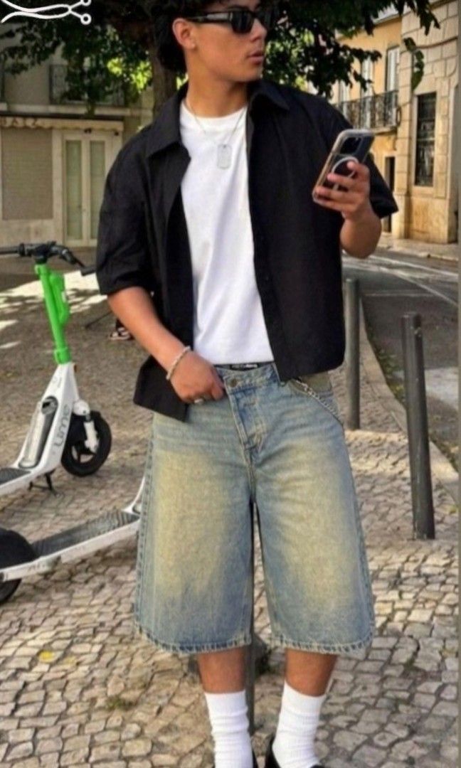 AUTHENTIC FASHIONNOVA LONG JORTS (Category: Shorts) located in Manila. Submitted by bvnnie (Listing ID 1462188544, Image 1). Description: AUTHENTIC FASHIONNOVA LONG JORTS Actual size using inches Waistline /Widht 36 Lenght/26.5 Thight/14 Leg Opening/13 ΑΞ fittings is Large to XL Excellent Condition, Issue:0 Message me Message if you have any other question about sizing. We do shipping nation wide I'm also open for video call so that you can see t