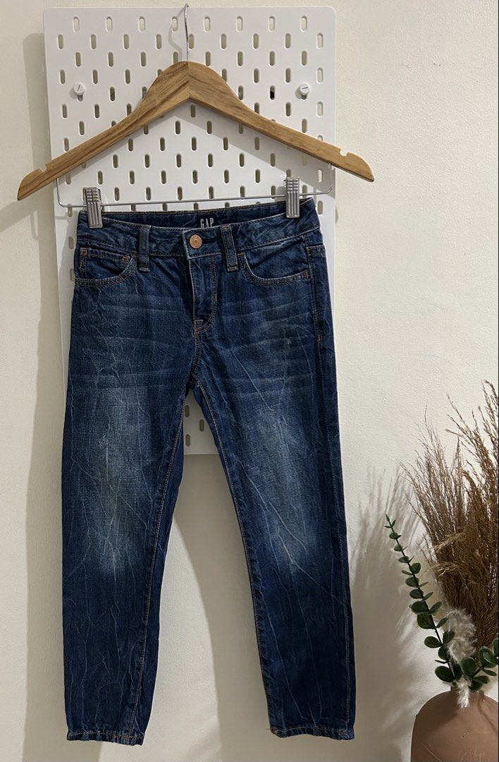 Authentic GAP Kids GirlFriend Jeans (Category: Babies & Kids Fashion) located in Manila. Submitted by maison_marie (Listing ID 1462201432, Image 1). Description: Bought in Canada Brand: GAP Denim Color: Dark Wash Length: 71 cm Features an adjustable waistband with button tabs for a more customized fit Location: Malate, Manila Available for pick-up or same-day delivery. For same-day delivery, buyers are responsible for booking their own rider so y
