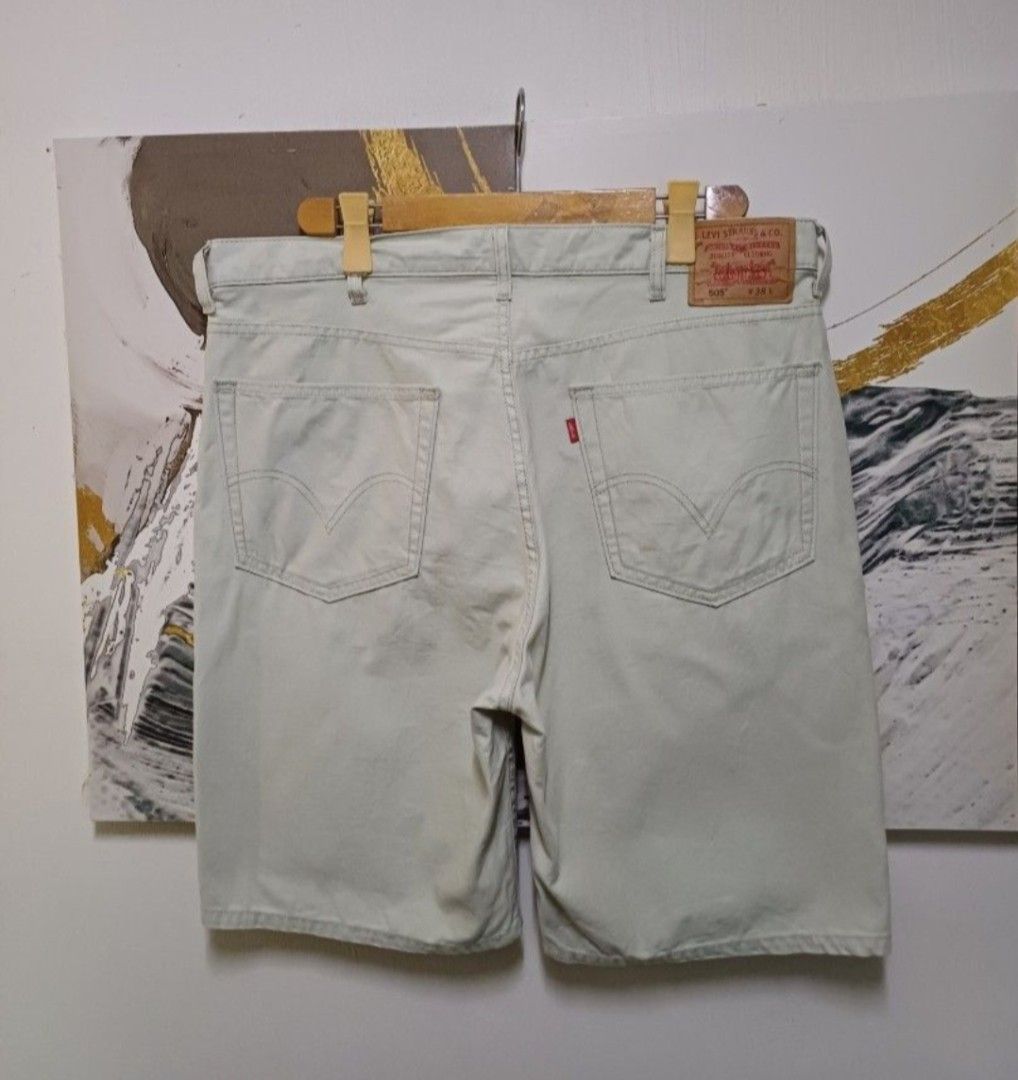 AUTHENTIC LEVIS 505 REGULAR FIT, Original Mall Price Php 4,000 (Category: Shorts) located in Manila. Submitted by bvnnie (Listing ID 1462176927, Image 3). Description: AUTHENTIC LEVIS 505 REGULAR FIT, Original Mall Price Php 4,000 Actual size using inches Waistline /Widht 38 Lenght /22.5 Thight/11 Leg Opening/13.5 fittings is XXL Excellent Condition, Issue:0 Message if you have any other question about sizing. We do shipping nation wide I'm also 