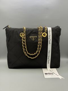 (Category: ) located in . Submitted by maroluxurybrands (Listing ID 1462165828, Image 1). Description: .