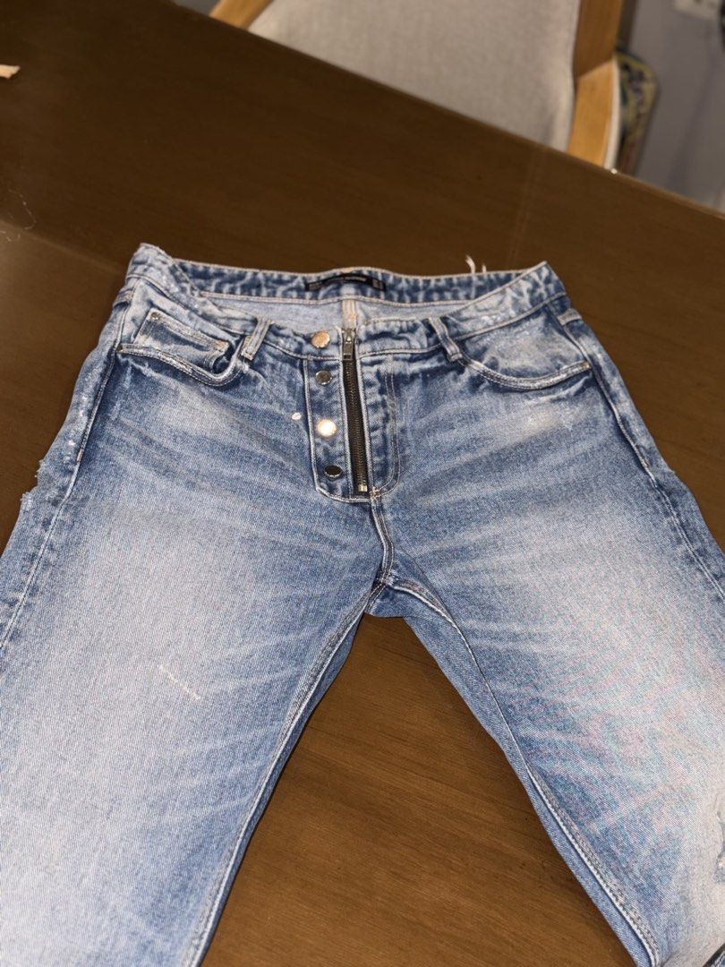 Authentic Zara Pants (Category: Jeans) located in Manila. Submitted by grand.preloved.club (Listing ID 1462186634, Image 2). Description: Authentic Zara Denim Pants •10/10 condition, like new (never worn) • Kind of distressed style pants • Size 27-28 (EU 36, USA 4, hips 35 to 36 inches) RFS: Decluttering.
