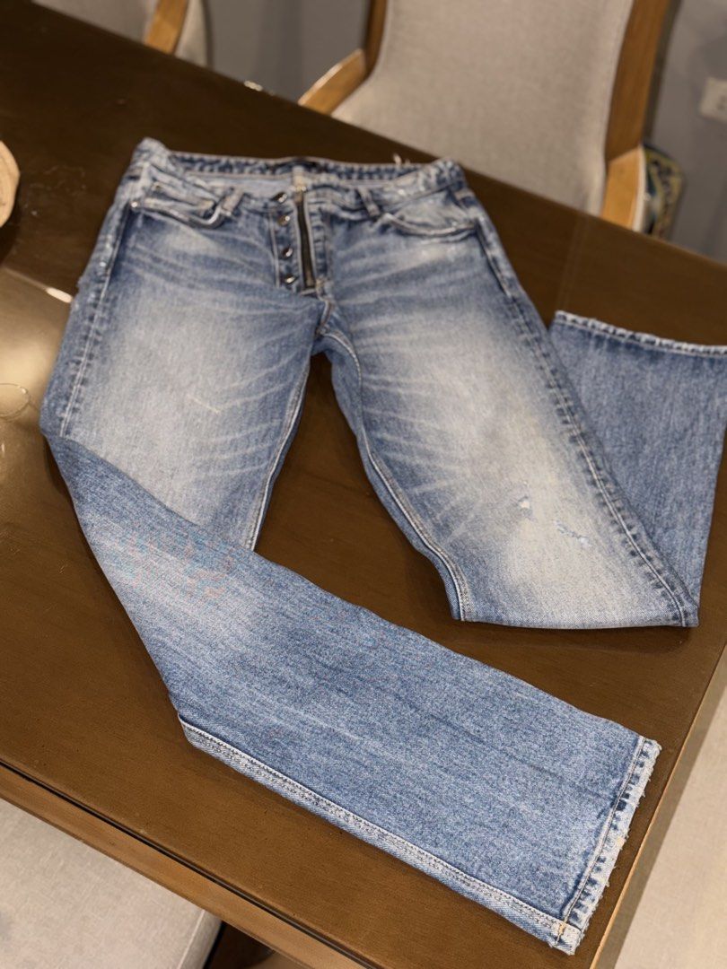 Authentic Zara Pants (Category: Jeans) located in Manila. Submitted by grand.preloved.club (Listing ID 1462186634, Image 3). Description: Authentic Zara Denim Pants •10/10 condition, like new (never worn) • Kind of distressed style pants • Size 27-28 (EU 36, USA 4, hips 35 to 36 inches) RFS: Decluttering.