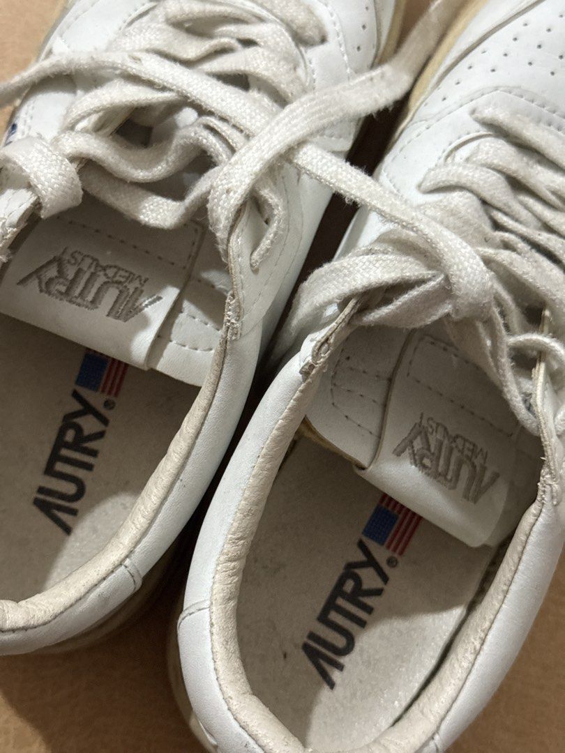 Autry White Leather Sneakers (Category: Sneakers) located in Bulacan. Submitted by maggui (Listing ID 1462224204, Image 3). Description: White leather Autry sneakers as seen on Black pink Rosé Size EU 40 (runs small - can fit 37-39) Used once and been accumulating dust @ shoe storage since (konting punas lang and good as new ulit since it’s leather but I dont have time to clean).