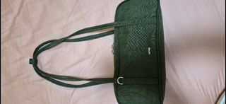 (Category: ) located in . Submitted by decluttermyclosetph (Listing ID 1462131198, Image 1). Description: .