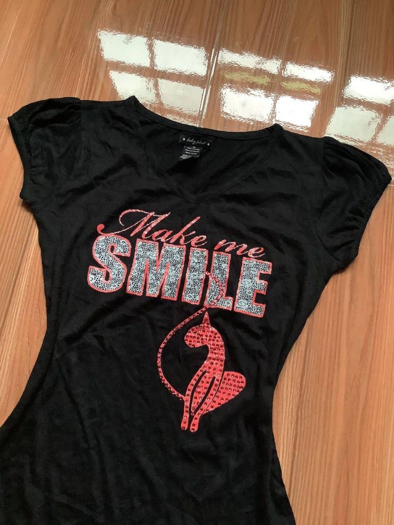 Baby Phat (Category: Shirts) located in Canaman. Submitted by stayhypethrifted (Listing ID 1462095323, Image 2). Description: .
