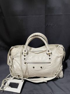(Category: ) located in . Submitted by lwky_thrift (Listing ID 1461771344, Image 1). Description: .