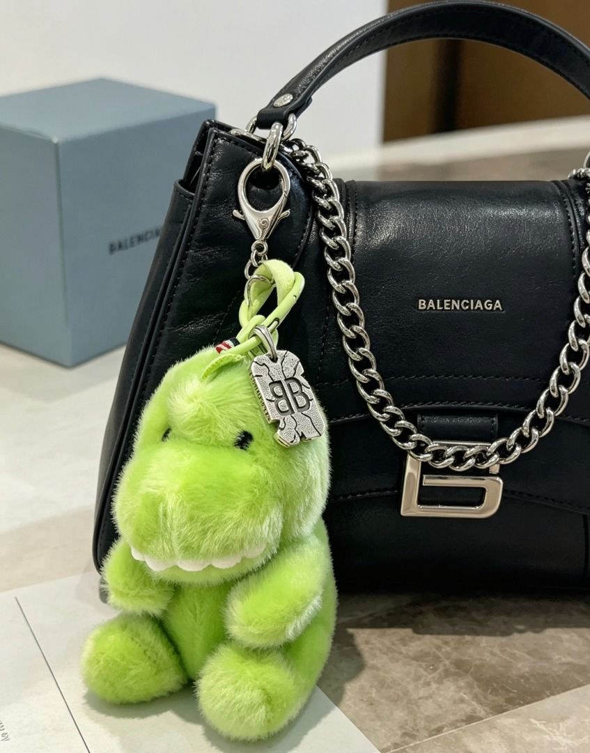 Balenciaga handbag decoration keychain (Category: Other Accessories) located in Quezon City. Submitted by youngfoxea386 (Listing ID 1462127457, Image 1). Description: .