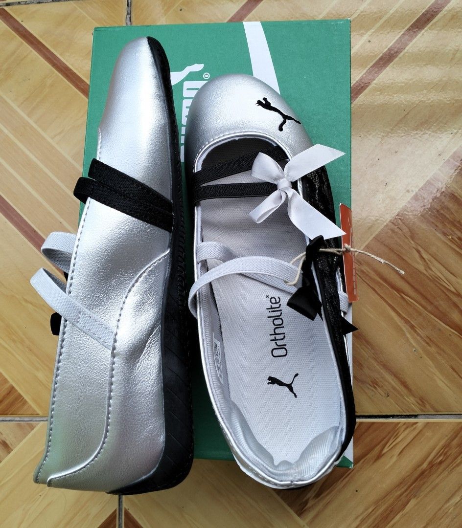 Ballet Lace Shoes (Category: Flats & Sandals) located in Manila. Submitted by geianna24 (Listing ID 1462186897, Image 1). Description: size:39.