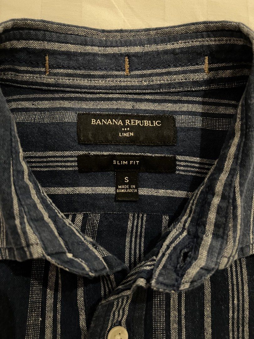Banana Republic Men’s Shirt (Category: Tshirts & Polo Shirts ) located in Quezon City. Submitted by inthefrow (Listing ID 1462135331, Image 3). Description: - Preloved - Linen striped shirt - Chest measures 20”, length 30” - Slim fit - For work or play • Best price already .