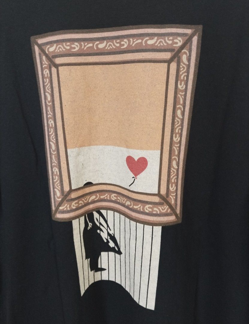 Banksy pullover (Category: Coats, Jackets and Outerwear) located in Pateros City. Submitted by blashjunks.y2k (Listing ID 1462143881, Image 3). Description: BANKSY PULLOVER SIZE MEDIUM ON TAG 27" LENGTH 19" WIDTH 350PHP MSG US.