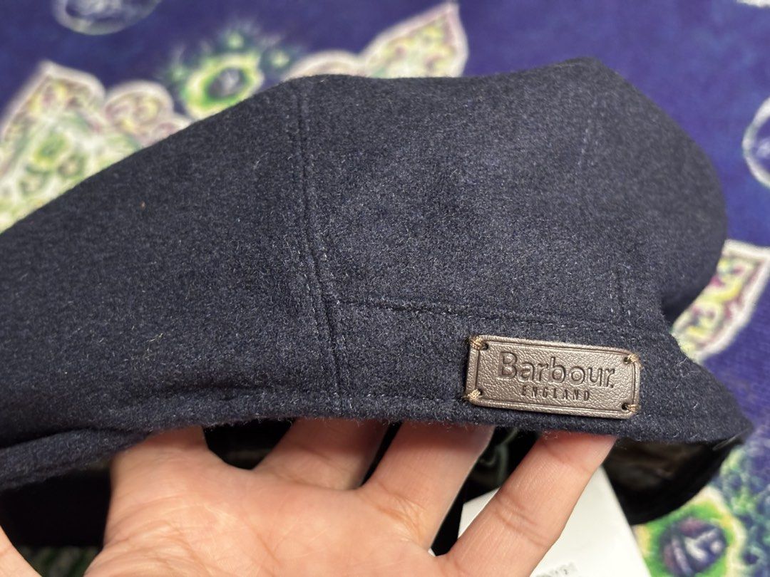 Barbour Berret (Category: Caps & Hats) located in Valenzuela. Submitted by telagram (Listing ID 1462123639, Image 3). Description: .