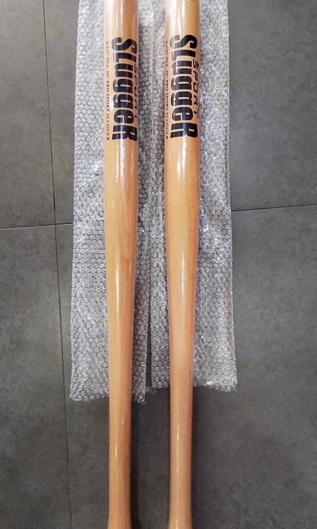 Baseball bat (Category: Racket and Ball Sports) located in Quezon City. Submitted by bellemarketing (Listing ID 1462047198, Image 2). Description: baseball bat for sale for pick up brand new.
