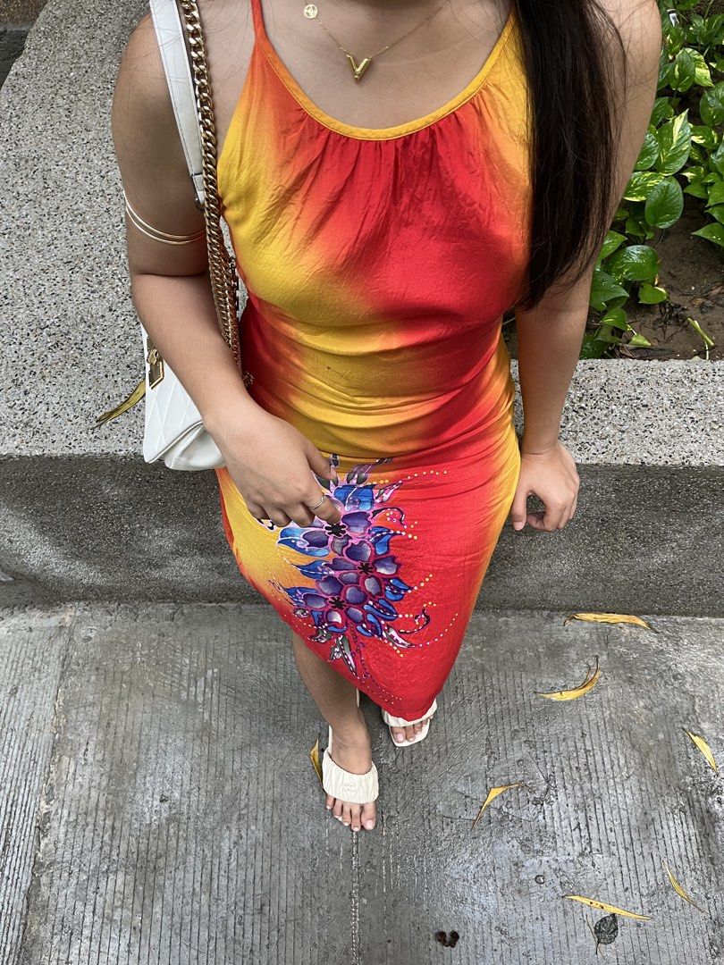 Batik Floral Dress (Category: Dresses) located in Caloocan City. Submitted by loveshanks (Listing ID 1462222177, Image 1). Description: used once only fore height reference: 5’ made in malaysia.