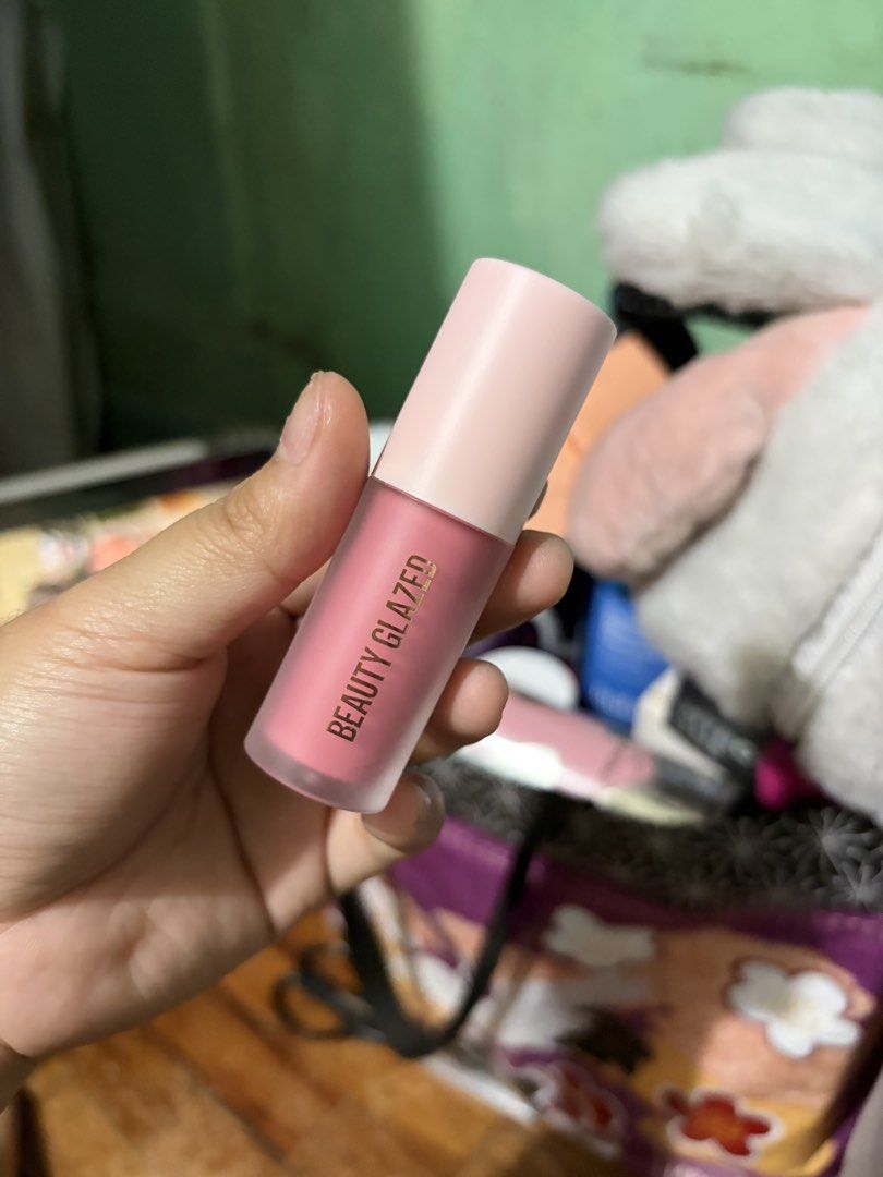 Beauty Glazed Liquid Blush (Category: Makeup) located in Quezon City. Submitted by berrystrawng (Listing ID 1462109551, Image 2). Description: used once only rfs: affiliate.