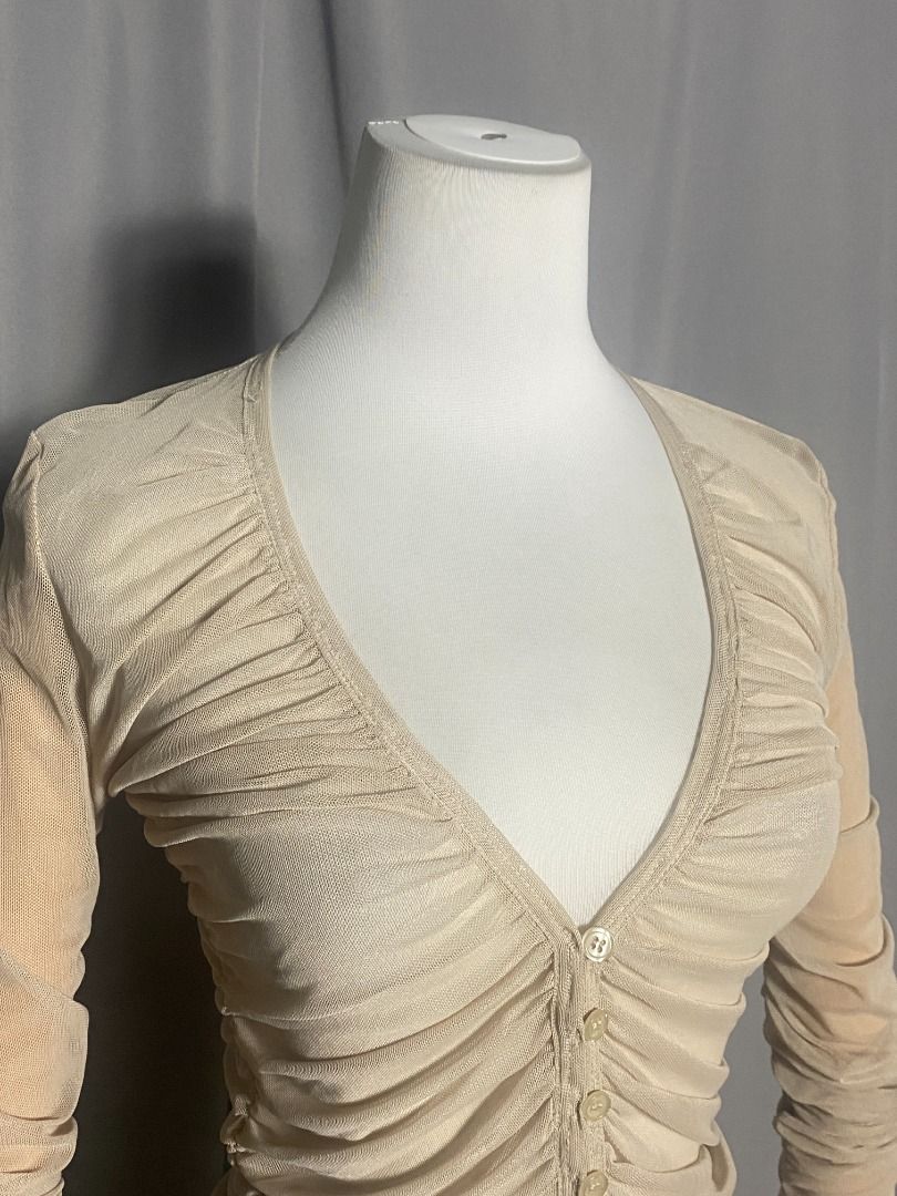 Beige sexy sheer Long sleeves top (Category: Longsleeves) located in Las Pinas. Submitted by ipickyou (Listing ID 1462183233, Image 3). Description: Unwashed Condition: 10/10 𝗠𝗲𝗮𝘀𝘂𝗿𝗲𝗺𝗲𝗻𝘁𝘀 𝘄𝗵𝗲𝗻 𝗹𝗮𝗶𝗱 𝗳𝗹𝗮𝘁: -Shoulder to shoulder: 13 1/2” -Armpit to armpit: 15 1/2” -Length: 22 1/2” .