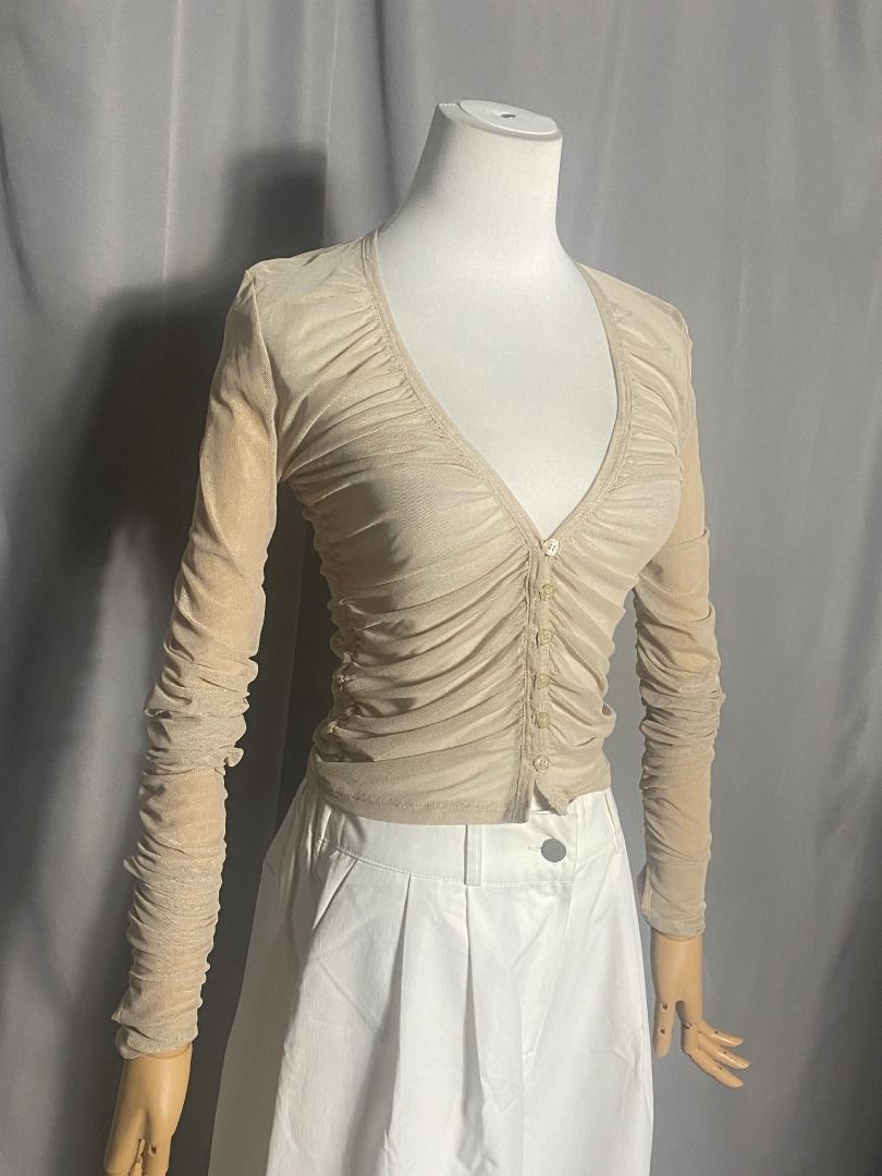 Beige sexy sheer Long sleeves top (Category: Longsleeves) located in Las Pinas. Submitted by ipickyou (Listing ID 1462183233, Image 2). Description: Unwashed Condition: 10/10 𝗠𝗲𝗮𝘀𝘂𝗿𝗲𝗺𝗲𝗻𝘁𝘀 𝘄𝗵𝗲𝗻 𝗹𝗮𝗶𝗱 𝗳𝗹𝗮𝘁: -Shoulder to shoulder: 13 1/2” -Armpit to armpit: 15 1/2” -Length: 22 1/2” .