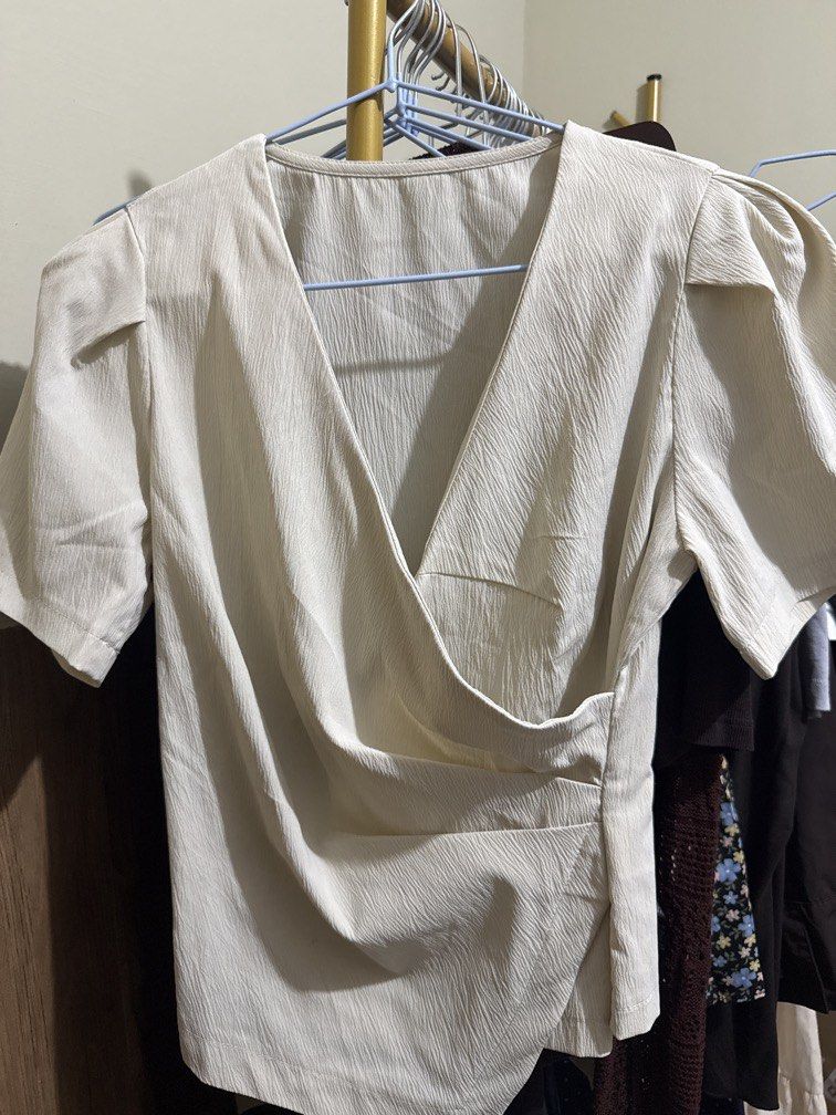 Beige V Neck Blouse (Category: Blouses) located in Manila. Submitted by jannine_closet (Listing ID 1462170864, Image 1). Description: .