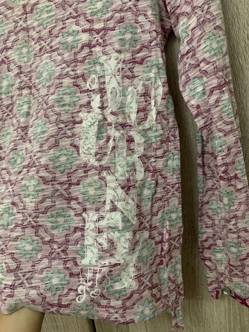 Benetton Vintage Long Sleeves (Category: Longsleeves) located in Vigan. Submitted by sweeeeeteclairs (Listing ID 1462135595, Image 3). Description: .