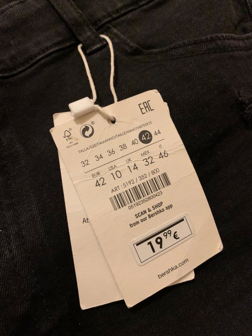 Bershka Denim (Category: Jeans) located in Manila. Submitted by angelbelser02 (Listing ID 1462188415, Image 2). Description: .