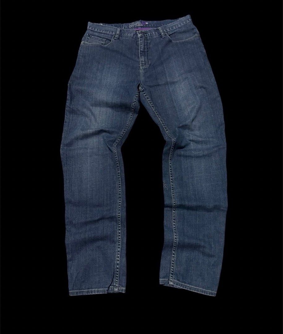 Billabong denim pants (Category: Jeans) located in Las Pinas. Submitted by thrftmnl. (Listing ID 1462207807, Image 2). Description: Y2K Billabong denim pants Size: 34 on tag Dimes Width: 34-36 Length: 42 Thigh: 12 Inseam: 31 Leg opening: 7.5 Issue/s: none.