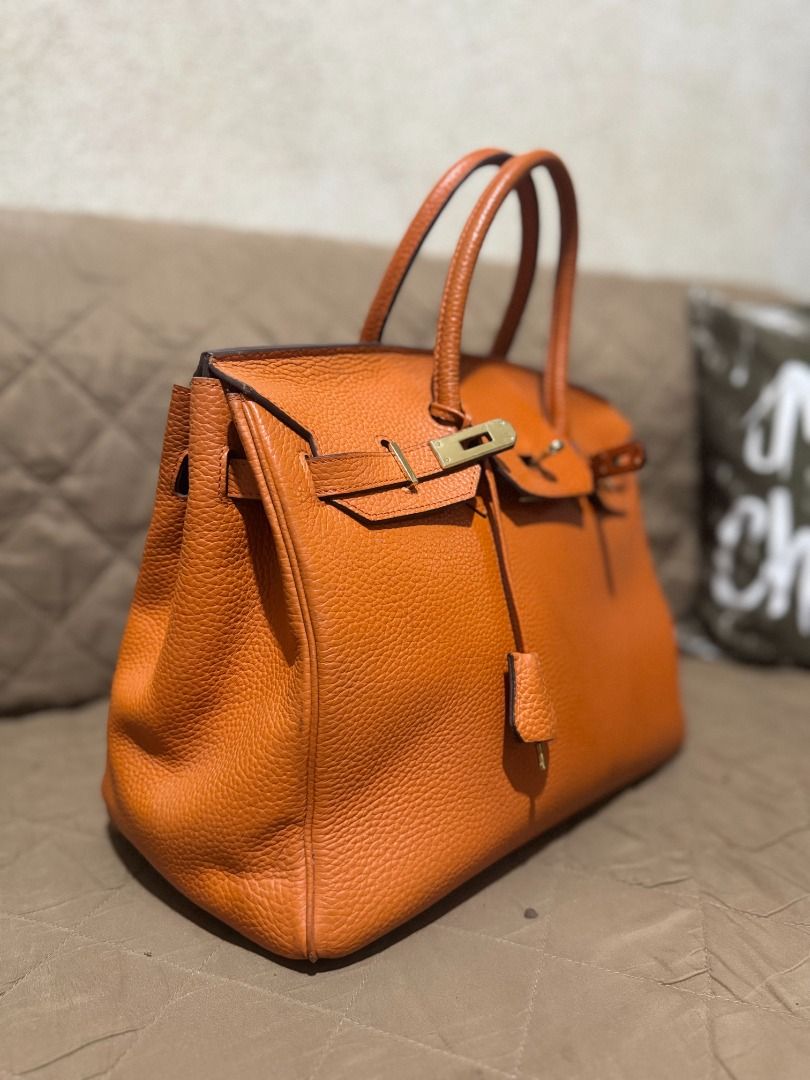 BIRKIN (Category: Tote Bags) located in San Pablo. Submitted by calmhawk.60c993 (Listing ID 1462134110, Image 3). Description: H BAG BIRKIN NOT KODED BUT GENUINE LEATHER SUPER NICE IN PERSON,.. .