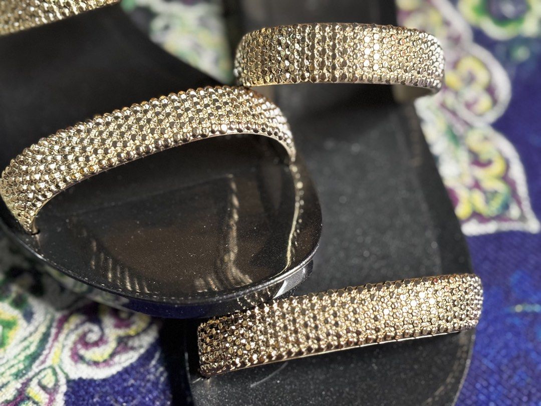 Black Melissa Glitz II Sandals (Category: Flats & Sandals) located in Valenzuela. Submitted by telagram (Listing ID 1462127303, Image 3). Description: Brand new, wrong size.