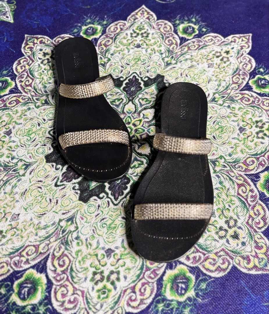 Black Melissa Glitz II Sandals (Category: Flats & Sandals) located in Valenzuela. Submitted by telagram (Listing ID 1462127303, Image 1). Description: Brand new, wrong size.
