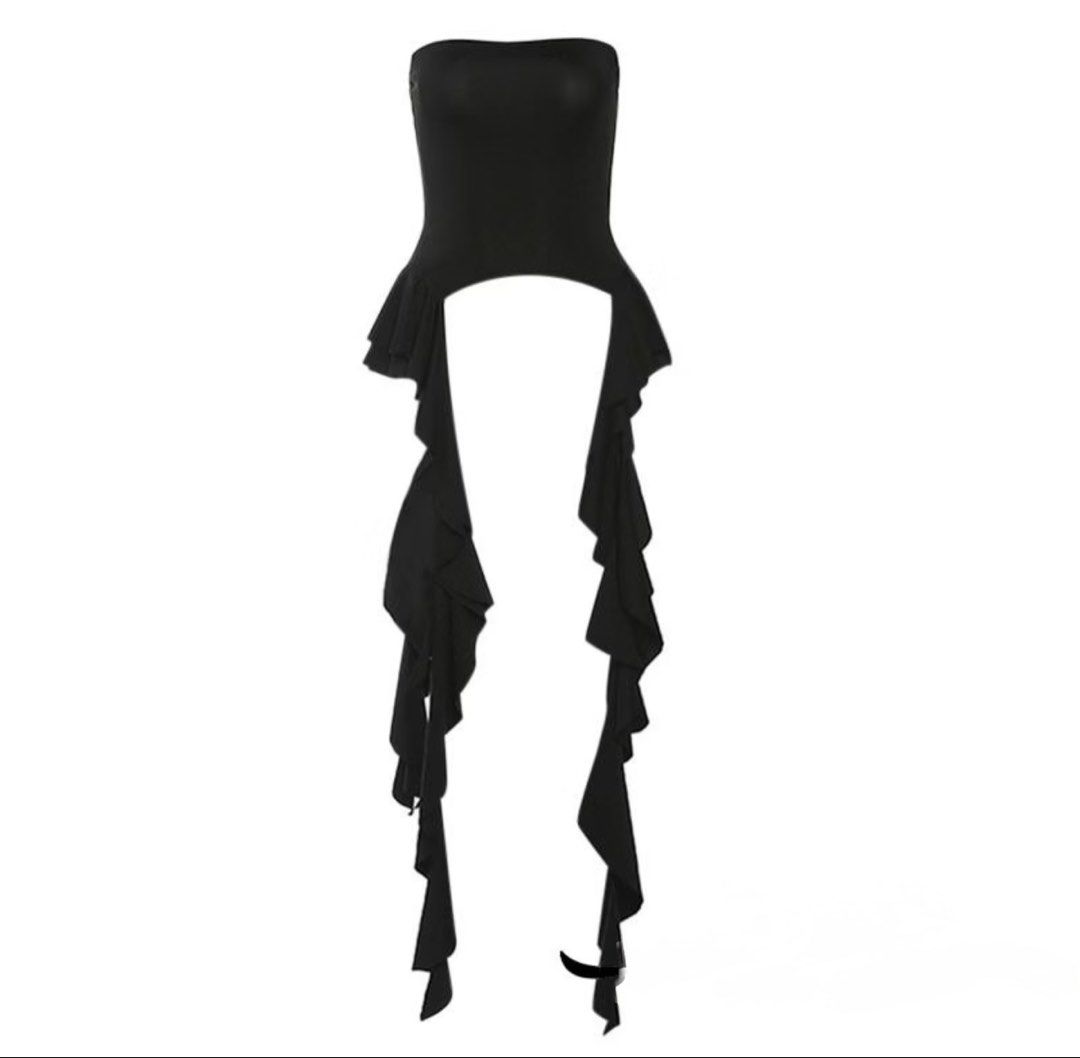 Black ruffled tube top (Category: Sleeveless) located in Manila. Submitted by khyscloset (Listing ID 1462156859, Image 1). Description: - used once - fits XS-M - stretchable.