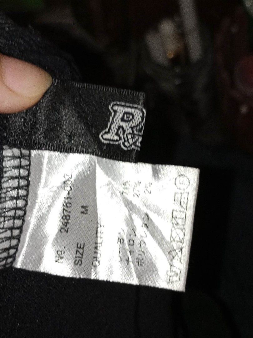 Black Square Pants Size: Medium (Category: Other Bottoms) located in Navotas City. Submitted by vanilla_sandalwood (Listing ID 1462075541, Image 3). Description: -Brand: RR yu-yu -Size: Medium -Color: Black -Stretchy -Garterize waist -Ukay Japan Bale -Square Pants Black.