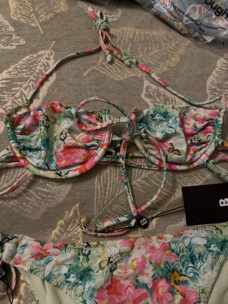 Blackbough bikini set-M (Category: Bikinis & Swimsuits) located in Iloilo. Submitted by tttkhk (Listing ID 1462202814, Image 3). Description: .