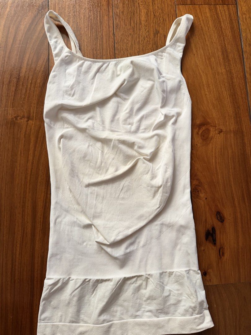 Blanqi Maternity support overbust tank top in white bundle size S (Category: Maternity wear) located in Quezon City. Submitted by closet.cha (Listing ID 1462055158, Image 3). Description: ₱1800 for 2 already! Lp posted for all bundle price Size small color white cream Really helps with belly support! The one on the left has a little himulmol but minor only. Other than that, no issue on the clothes. *PLEASE READ DESCRIPTION, DO NOT MAKE AN OFFER I