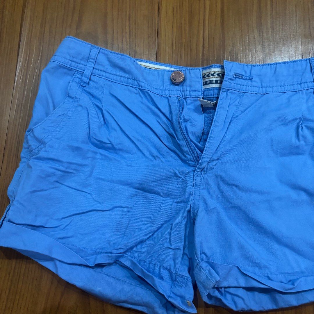 Blue Casual Shorts (Category: Shorts) located in Quezon City. Submitted by murafindsph (Listing ID 1462037293, Image 2). Description: - Cute blue shorts - Perfect for casual wear - Front and back pockets - Button and zip closure - Cotton or cotton-blend fabric - Rolled hem detail - Great for warmer weather.