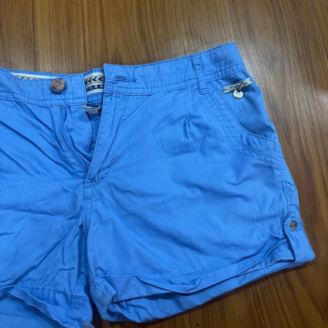 Blue Casual Shorts (Category: Shorts) located in Quezon City. Submitted by murafindsph (Listing ID 1462037293, Image 3). Description: - Cute blue shorts - Perfect for casual wear - Front and back pockets - Button and zip closure - Cotton or cotton-blend fabric - Rolled hem detail - Great for warmer weather.