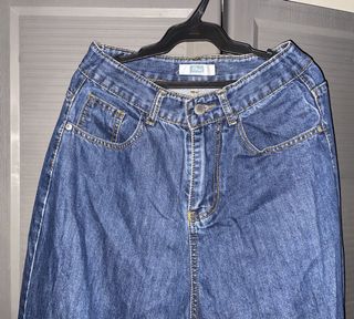 (Category: ) located in . Submitted by cailyfinds (Listing ID 1462119439, Image 1). Description: .